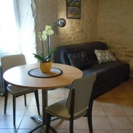 House - 2 Pers, 28 M2, 2/1 * Francoules